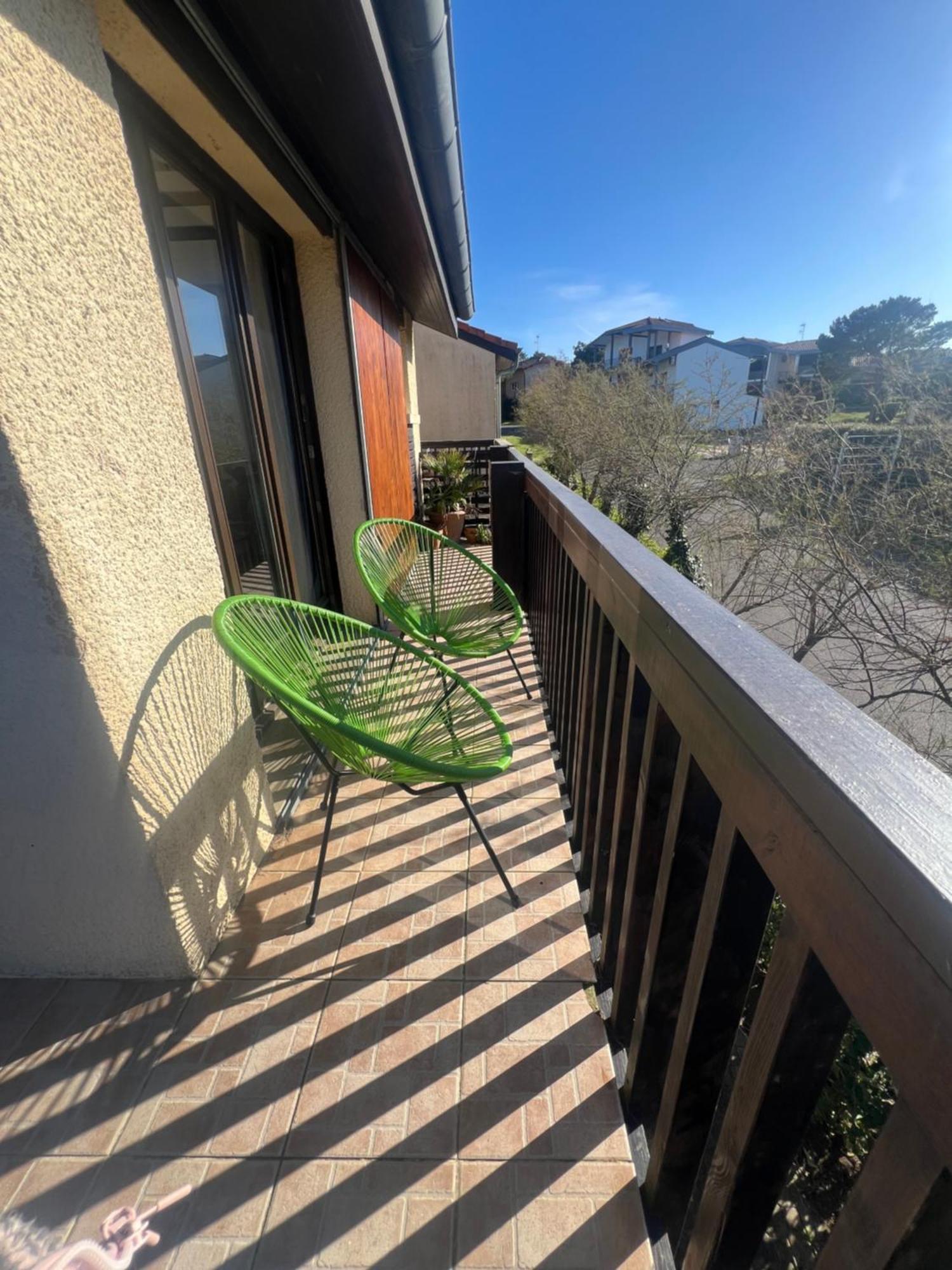 Apartment Lovely Perfect For Couples Close To
